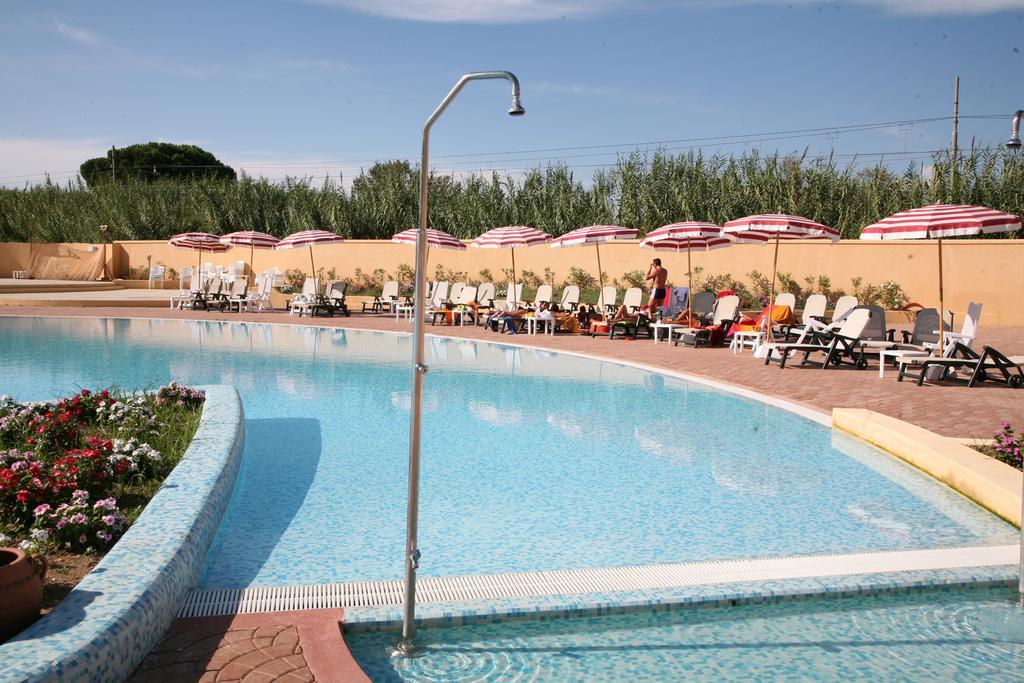 Hotel Resort Lido Degli Aranci Vibo Valentia Exterior foto