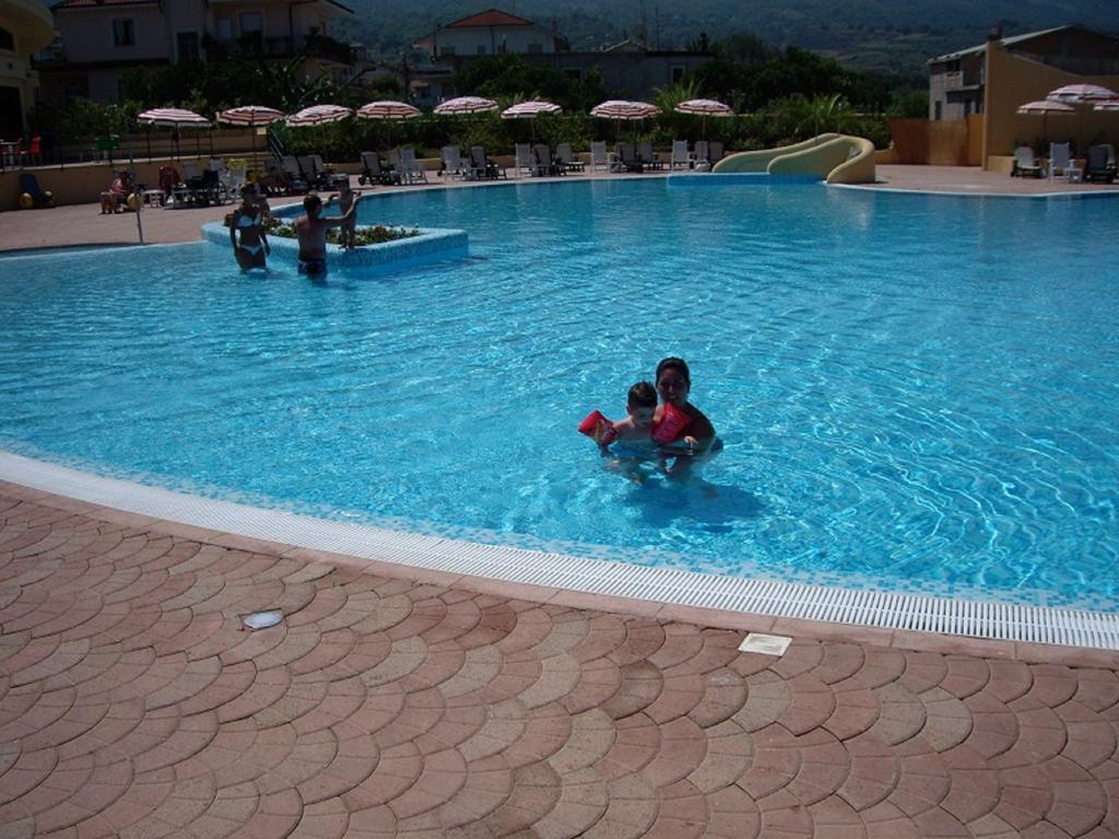 Hotel Resort Lido Degli Aranci Vibo Valentia Exterior foto